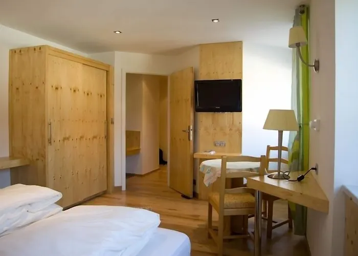 Logis Hotel-restaurant D'imsthal 酒店 小皮埃尔